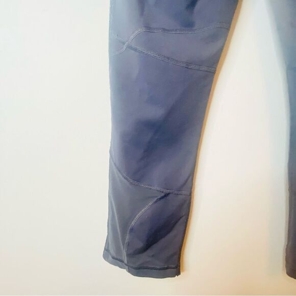 Grey Knockout by Victorias Secret capri legging size small - Picture 5 of 8